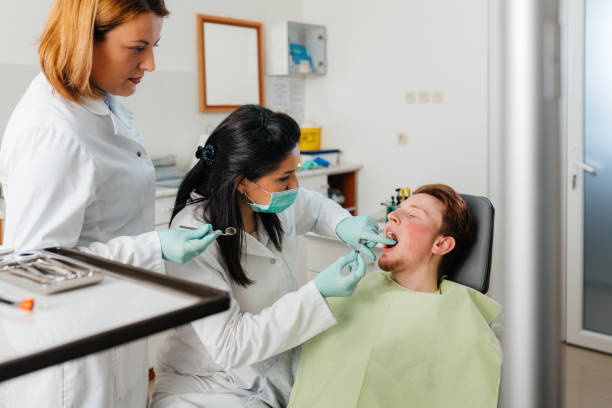 Best Dentist for Tooth Abscess  in Glenwood City, WI